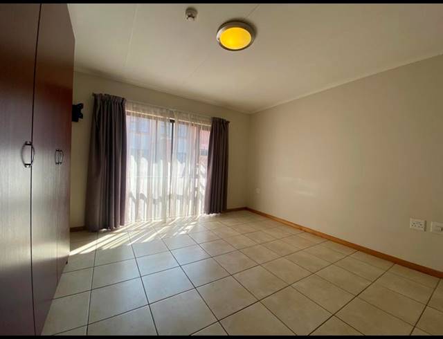 1 BEDROOM APARTMENT FOR SALE IN DOUGLASDALE